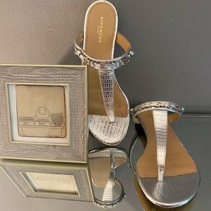 Givenchy thong flat sandal